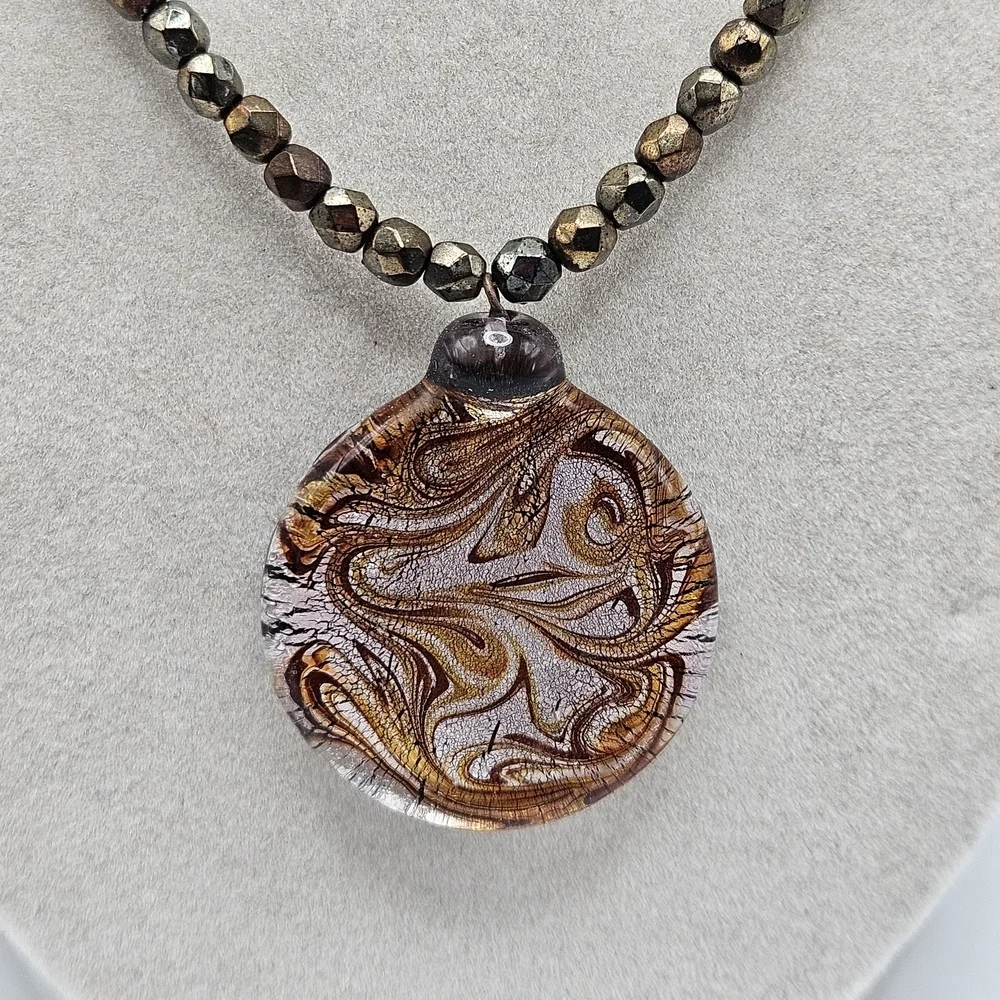 VINTAGE Glass Swirl Pendant Copper Tone Beaded Necklace